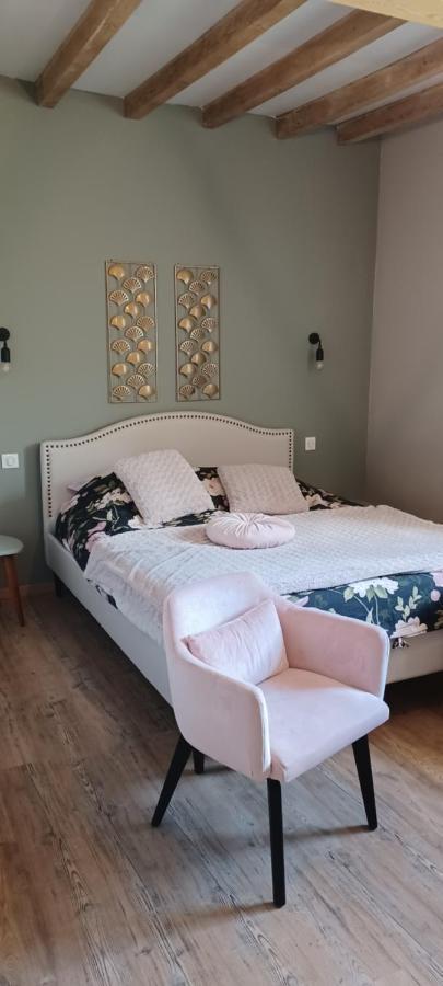 Bed And Breakfast Au Champ Du Douits Saint-Agnan-le-Malherbe Exterior foto
